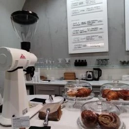 Meron Budapest Budapest - Belső