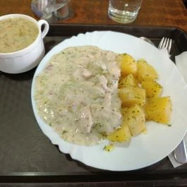 Mester Gyorsétterem & Kávézó Budapest - Étel/ital