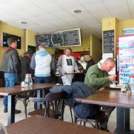 Mester Gyorsétterem & Kávézó Budapest - Belső