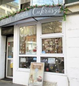 Mester Mentes Cukrászda - az Angyalitól