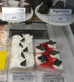 Mester Mentes Cukrászda - az Angyalitól