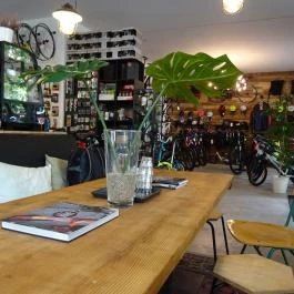 Mesterbike + Coffee Project Budapest - Belső