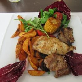 Mészáros Pub & Pizzéria Alcsútdoboz - Étel/ital