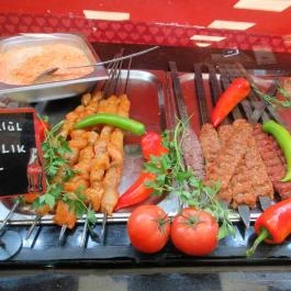 Mevlana Kebab - Corvin Plaza Budapest - Étel/ital