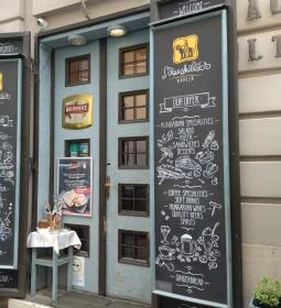 Mézeskalács Kávézó