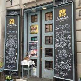Mézeskalács Kávézó Budapest - Külső kép