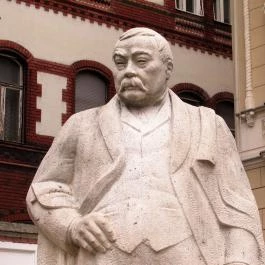 Mikszáth Kálmán-szobor Budapest - Egyéb