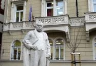 Mikszáth Kálmán-szobor Budapest
