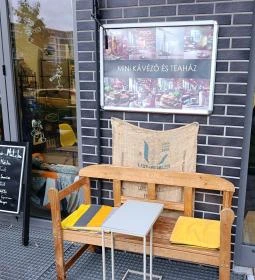 MiNi Kávézó és Teaház