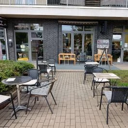 MiNi Kávézó és Teaház Budapest - Külső kép