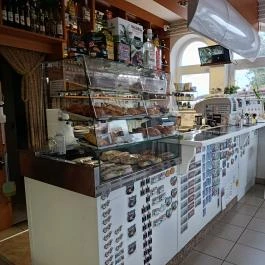 Mini Market Büfé Lajosmizse - Belső