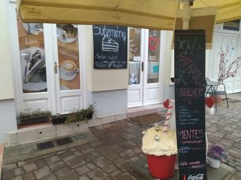 Mirgitta Cukrászda Vác