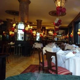 Café Astoria Restaurant Budapest - Belső