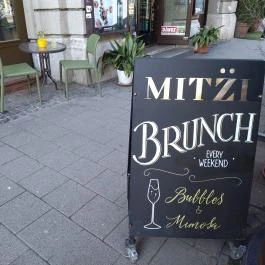 Mitzi. - Kortárs Kávéház & Bár Budapest - Egyéb