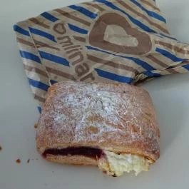 Mlinar Caffe - Corvin sétány Budapest - Étel/ital