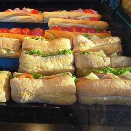 Mlinar Pékség - Madách Imre tér Budapest - Étel/ital