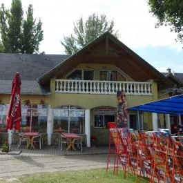 Mocca Caffe & Fast Food Balatonlelle - Külső kép