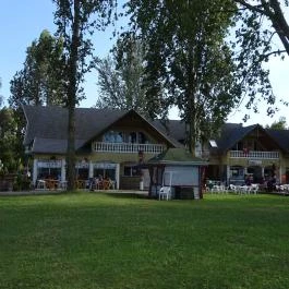 Mocca Caffe & Fast Food Balatonlelle - Külső kép