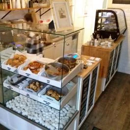 Mókusch Café & Deli Budapest - Étel/ital