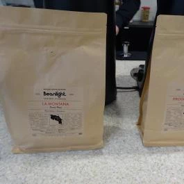 Mon Cafe Budapest - Étel/ital