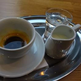 Mon Cafe Budapest - Étel/ital