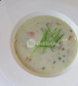 Mona Bar & Restaurant