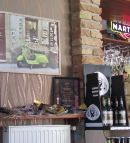 Monaco Kávézó & Delikátesz