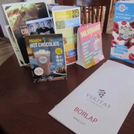 Monaco Kávézó & Delikátesz Komárom - Egyéb