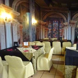 Habsburg Étterem Bikal - Belső