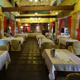 Habsburg Étterem Bikal - Belső