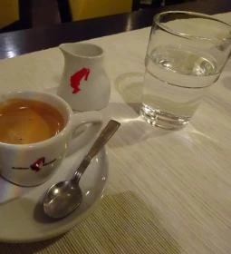 Monarchia Kávéház