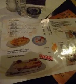 Monarchia Kávéház