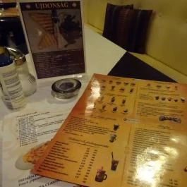 Monarchia Kávéház, Mosonmagyaróvár - Étlap/itallap