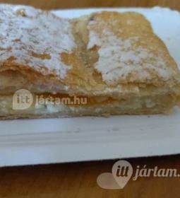 Monarchia Rétesház - Hűvösvölgy