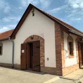 Monori Pincefalu, Monor - Egyéb