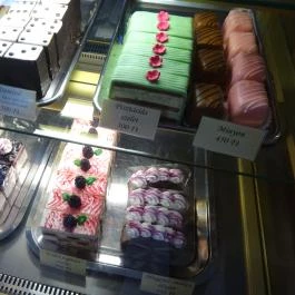 Monostor Cukrászda Zirc - Étel/ital