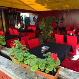 Montana Pizzéria & Étterem, Budapest - Belső