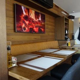 Montenegro Gurman Grill & Wine Bar - Erzsébet tér Budapest - Belső