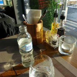 Montenegro Gurman Grill & Wine Bar - Erzsébet tér Budapest - Étel/ital