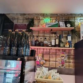 Monyo bár, Szeged - Étel/ital