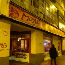Monyó Café Budapest - Külső kép