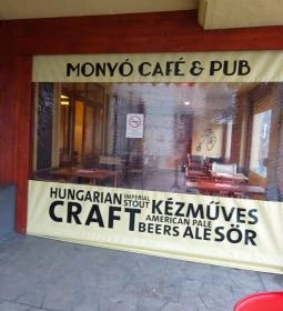Monyó Café