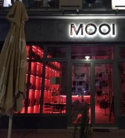 Mooi Cafe