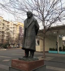 Móricz Zsigmond szobra