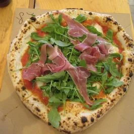 Moto Pizza Budapest - Étel/ital