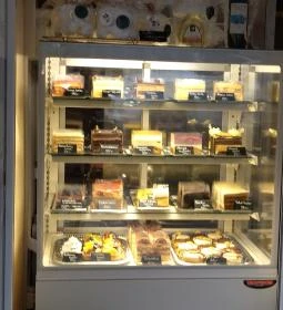 Mozart Fagyizó & Kávézó