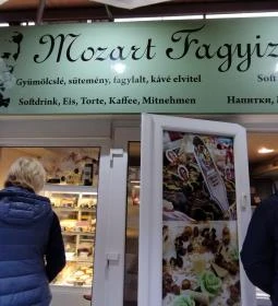 Mozart Fagyizó & Kávézó