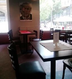 Mozsár Kávézó & Étterem