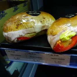 Mr. Fruit - Corvin sétány Budapest - Étel/ital