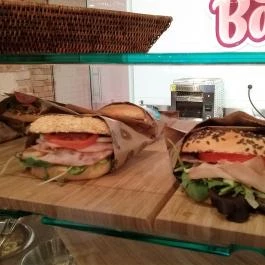 Mr. Funk Budapest - Étel/ital